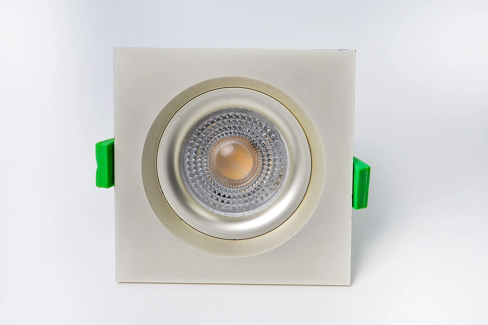 LED spot 2HMQGZ, gümüşü