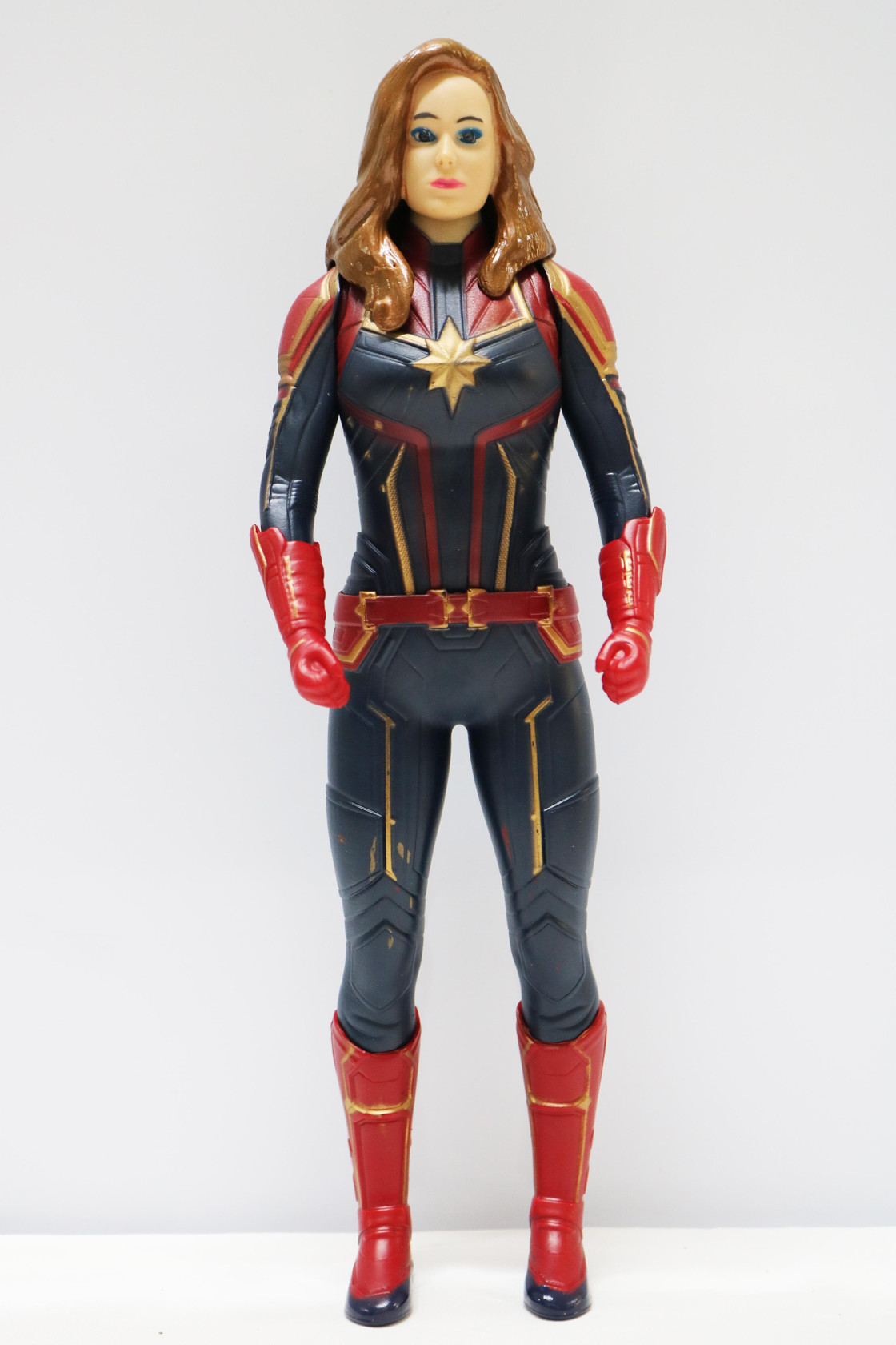 Kolleksiya fiquru Avengers End Game Captain Marvel Super Hero Doll, 30 sm