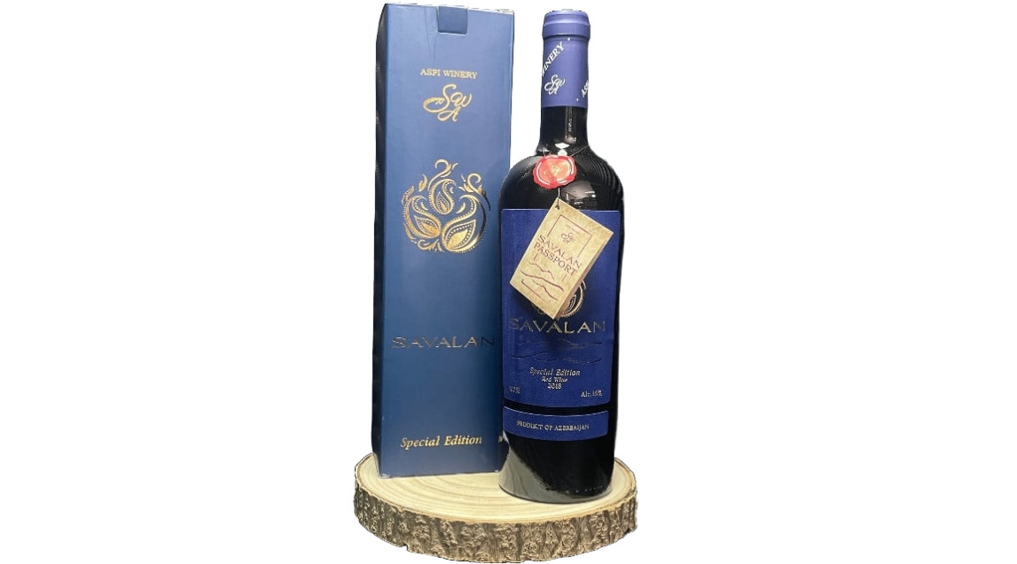 Şərab Savalan Merlot Special Edition qırmızı turş 0.75 l