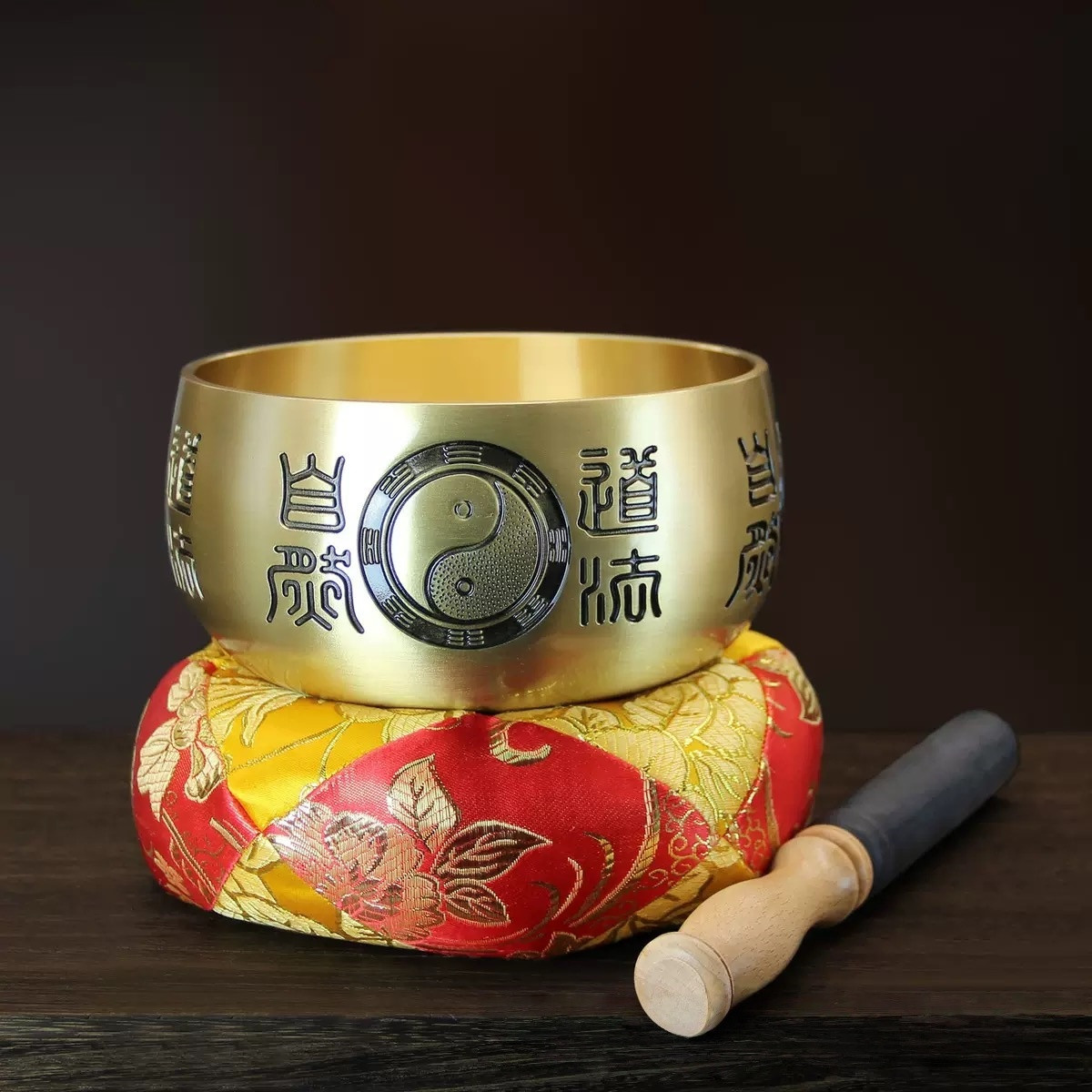 Meditasiya üçün tibet buddist qabı Feng Shui, qızılı