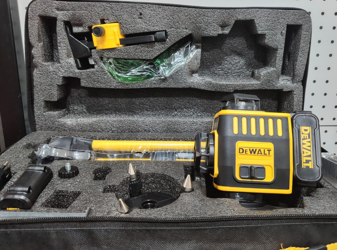 Lazer nivelir DeWalt 4D
