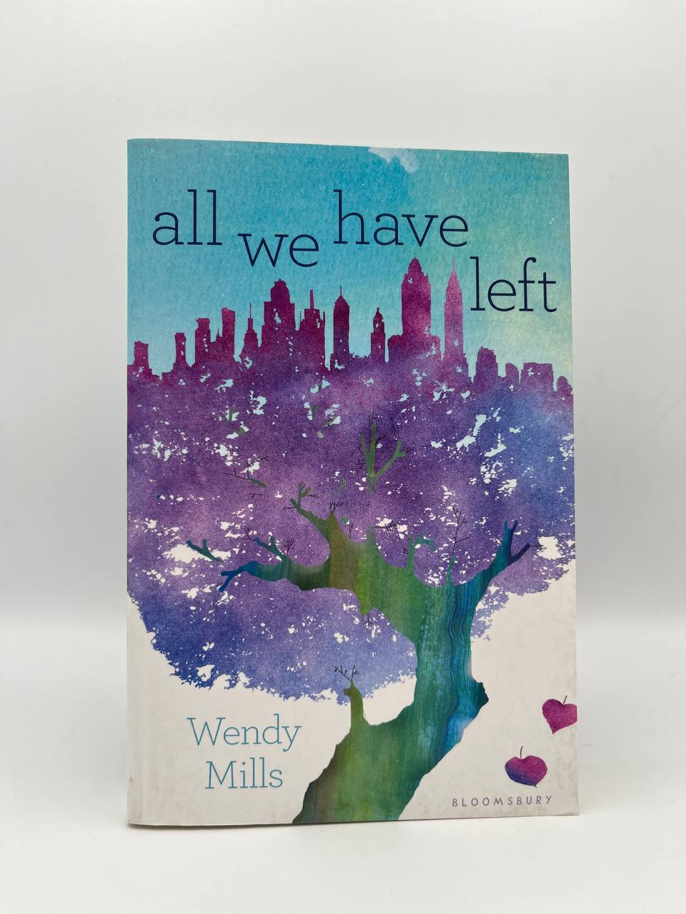 Kitab Wendy Mills, nəşriyyat Bloomsbury USA Childrens, müəllif Wendy Mills