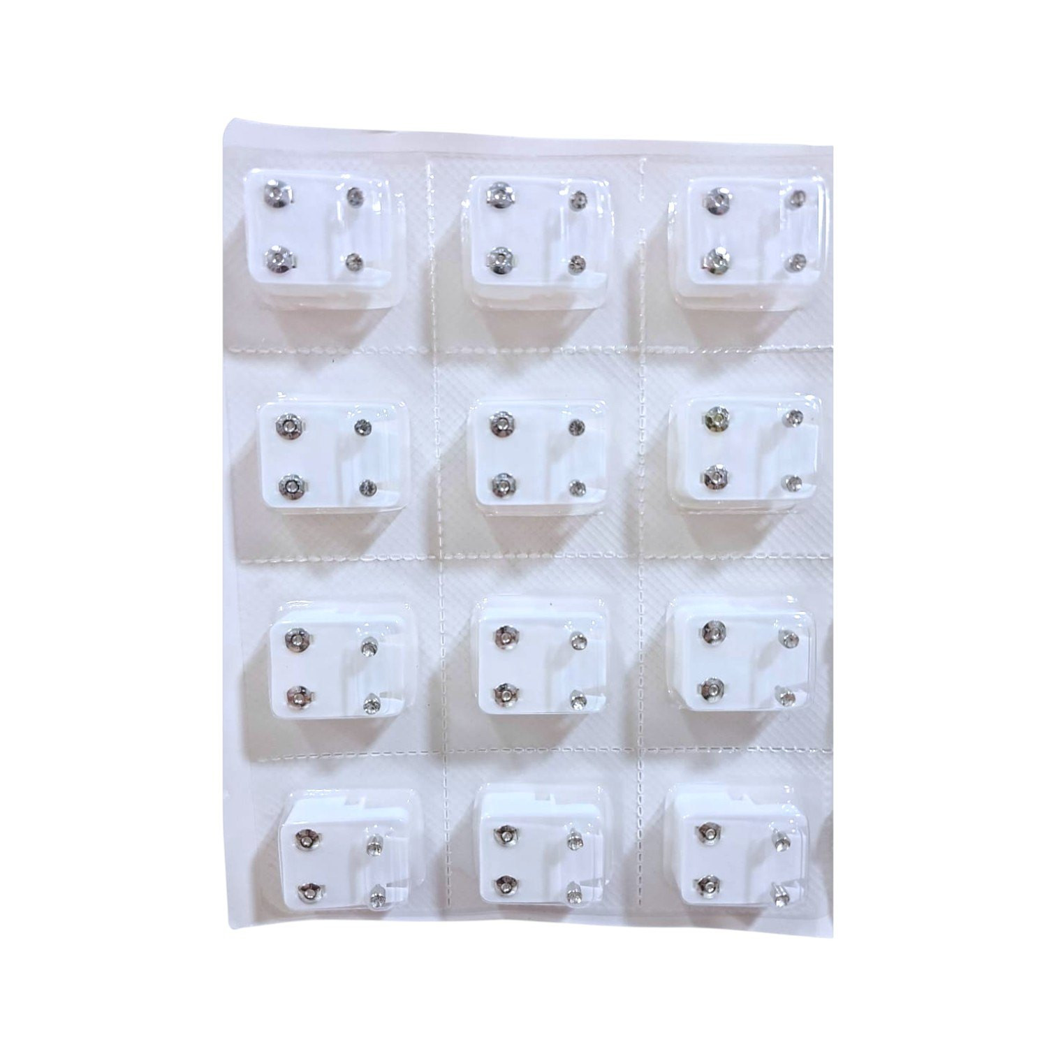 Qulaq deşilməsi üçün sırğalar N.12, gümüşü, ağ qaşlı, 12 cüt