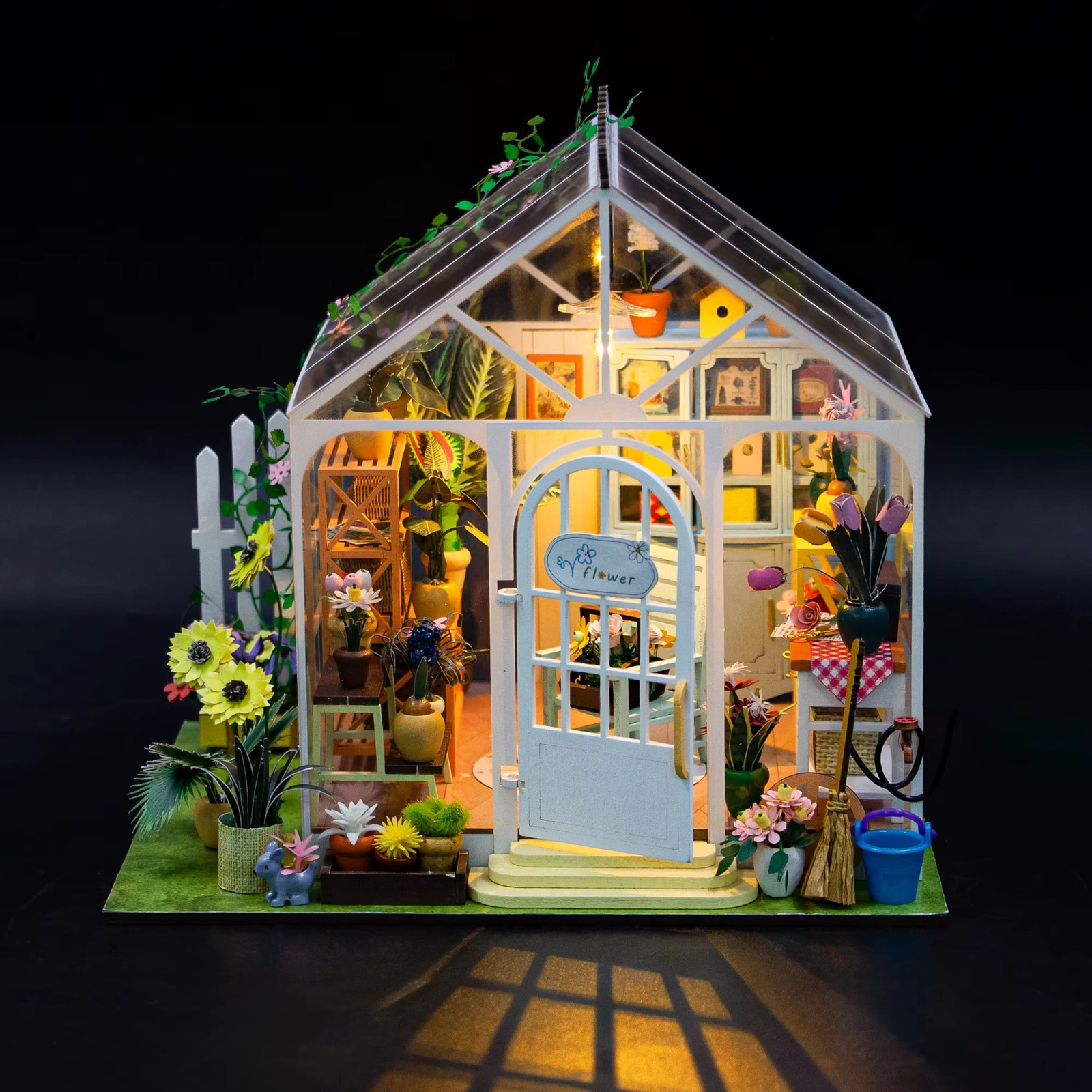 Roombox Sunshine Flower
