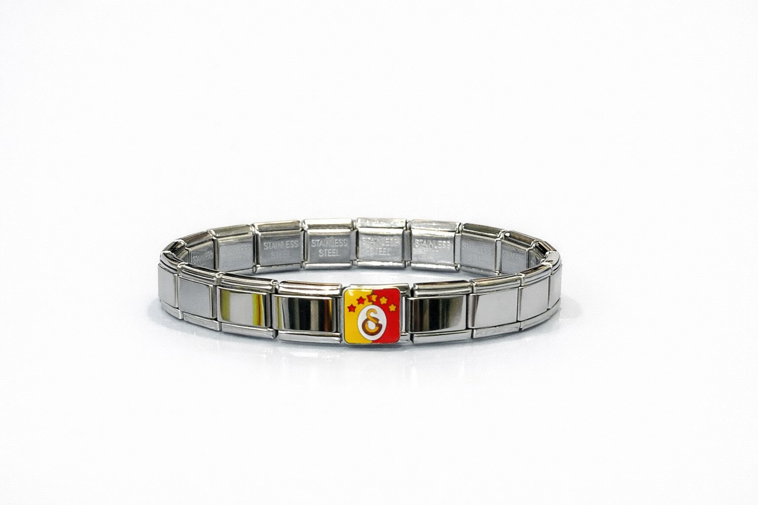 Qolbaq Galatasaray, dəmir