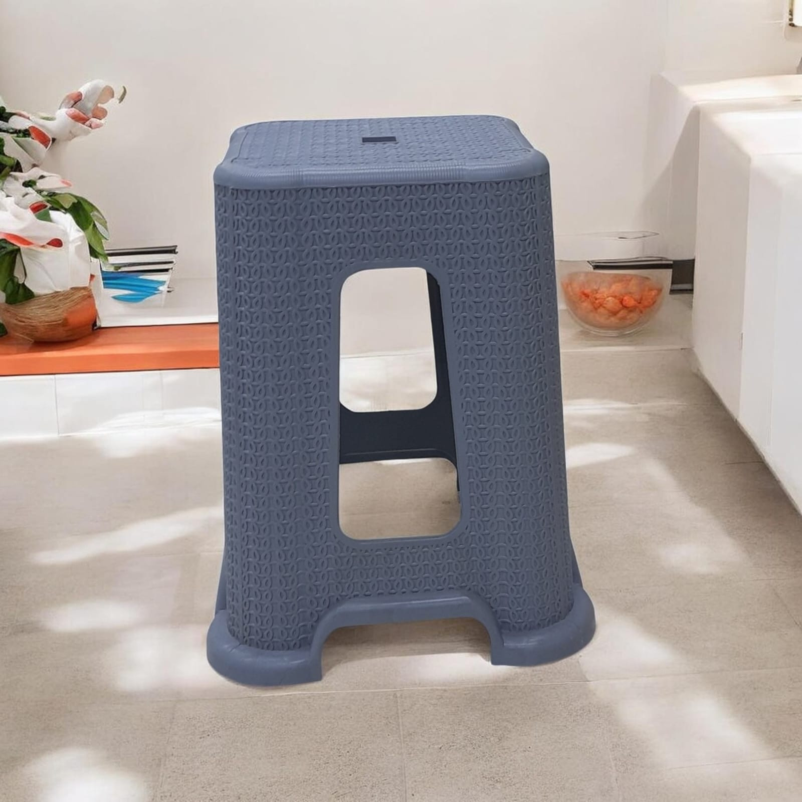 Taburet, plastik, boz, 28x28x46 sm