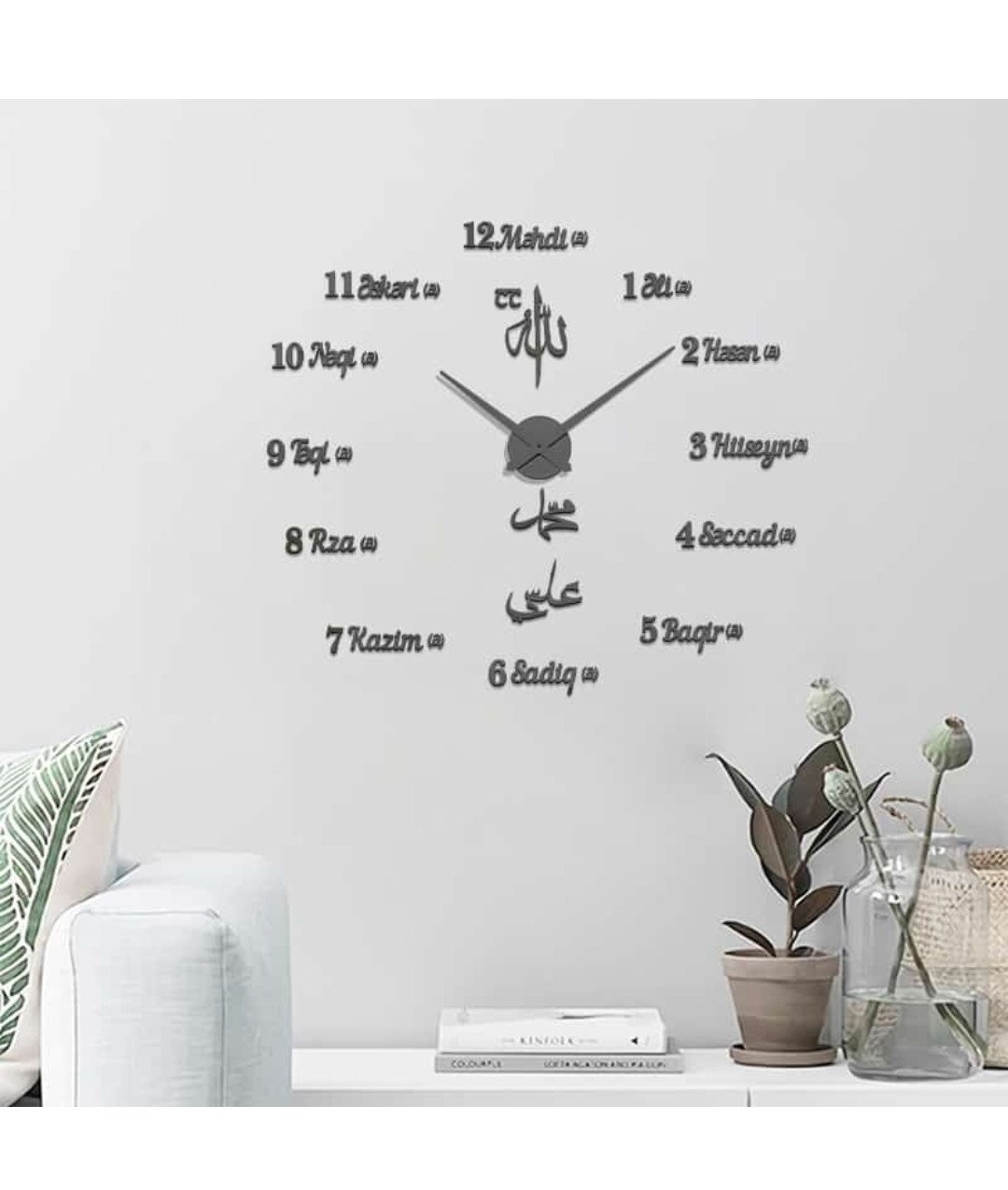 Divar saatı QE88, qara