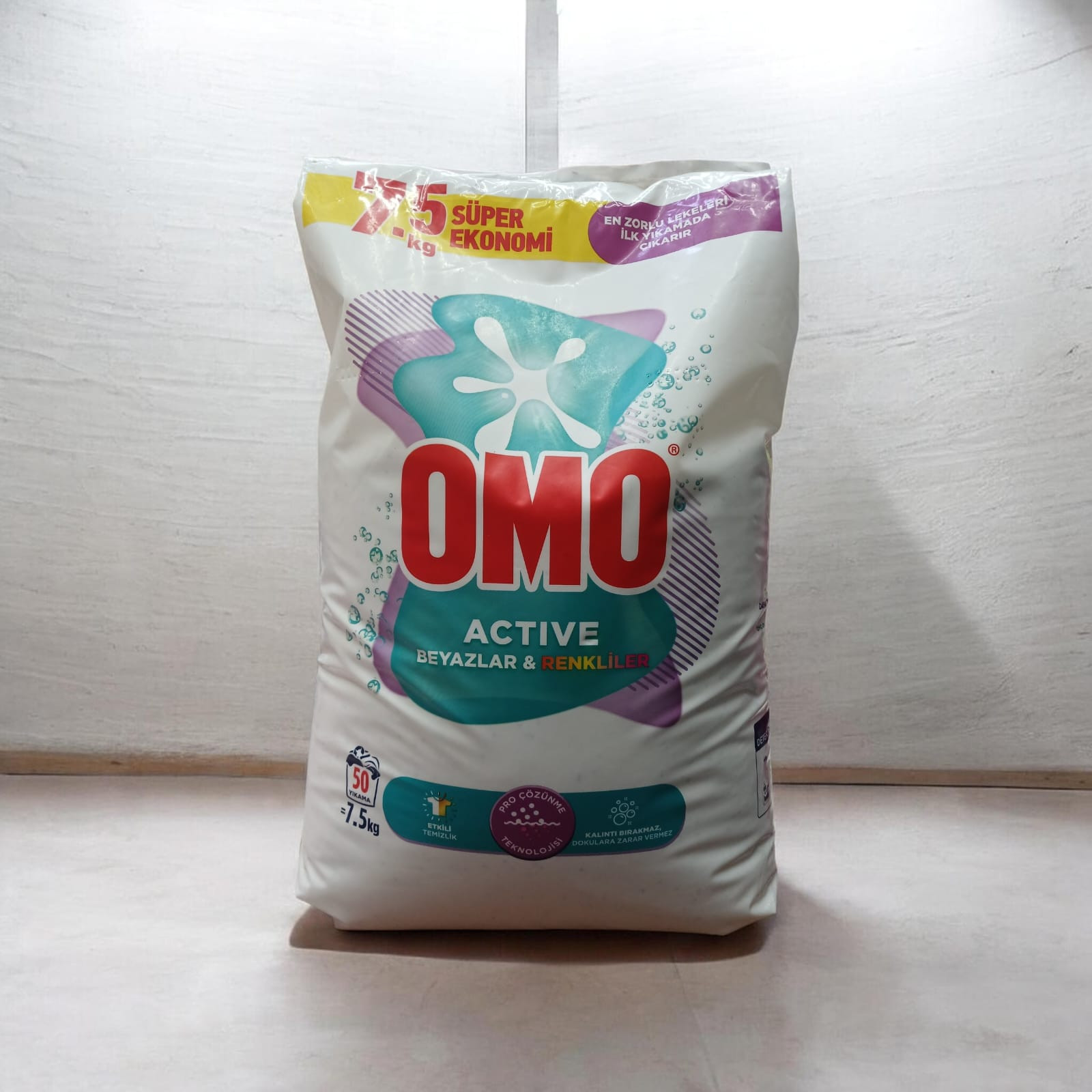 Yuyucu toz Omo, hər növ paltar üçün, 7.5 kq
