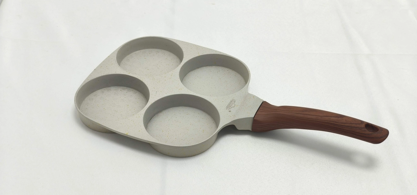 Omlet üçün tava Uakeen, alüminium, 18 sm, bej