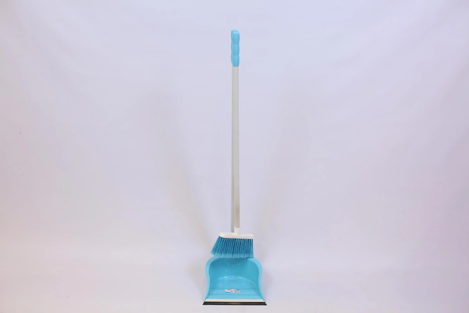 Xəkəndaz ilə çöl süpürgəsi Flora F056 Lale