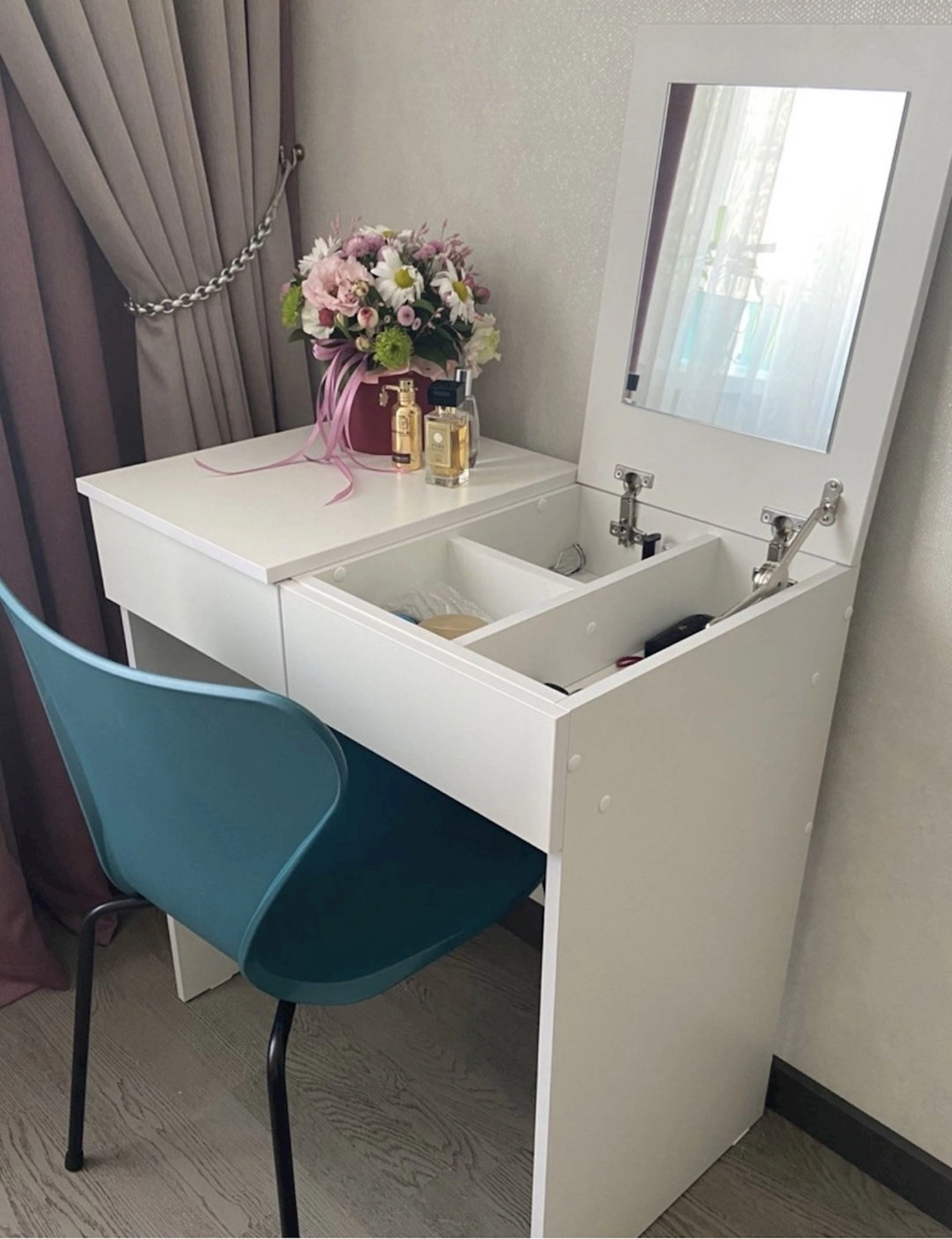 Kosmetika masası 3563_M2StolMirHalfWh Ağ, LDSP, 77x42x70 sm